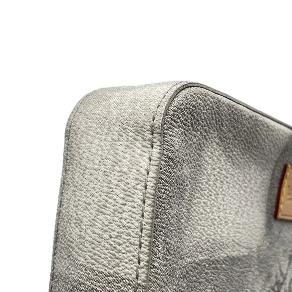 LOUIS VUITTON Trio Messenger Damier Salt Gray - Picture 6 of 16